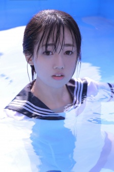 在水一方